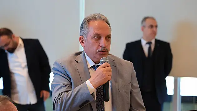 Mustafa Yalçın başkanlık koltuğunu devretti