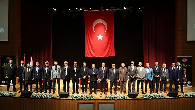 Mustafa Yalçın'ı kim klonlayıp götürmek istedi?