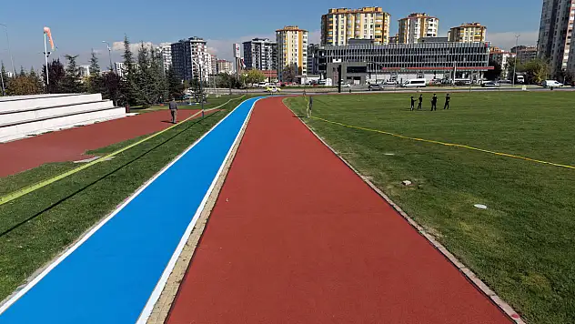 Mustafa Yalçın, tamamlanan yürüyüş yolu ve tartan pisti inceledi