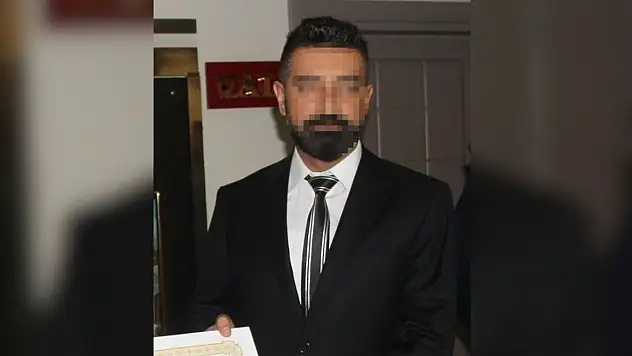 Narkotik polisi uyuşturucu taciri çıktı