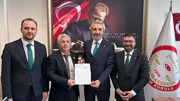 Navruz ve ekibi mazbatasını aldı
