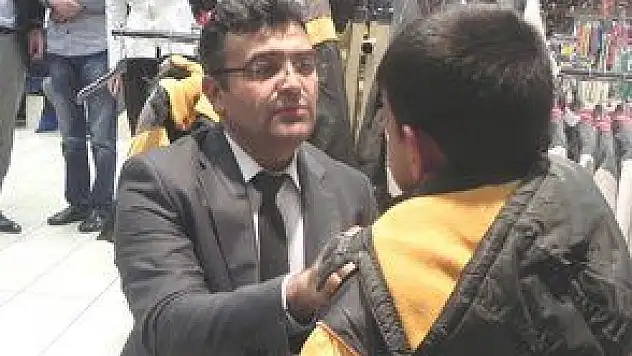 NE O SİNEMA MI OYNUYOR?