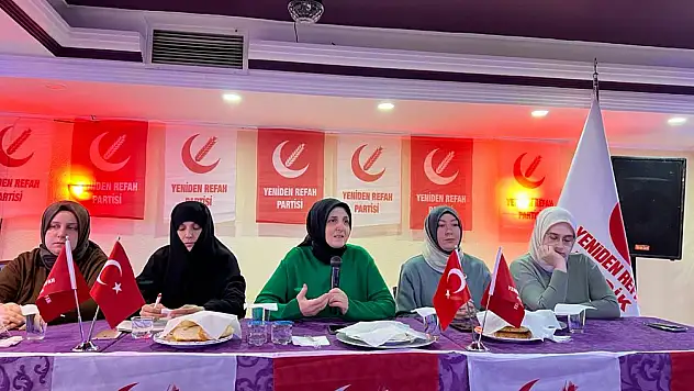 Necmettin Erbakan'ın kızı Kayseri'ye geliyor