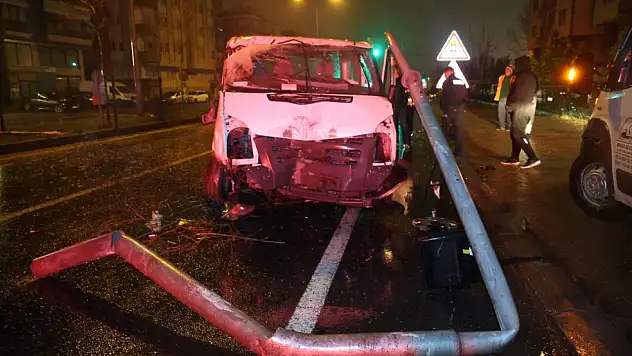 Nevşehir'de aşırı yağış kazaya yol açtı:1 yaralı