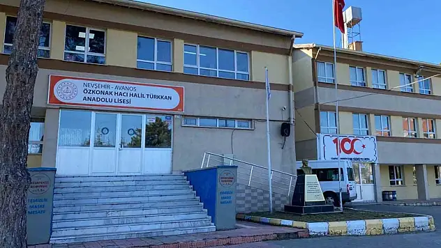 Çalıştığı okulda ölü olarak bulundu