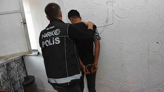 Helikopter destekli operasyonu: 61 gözaltı