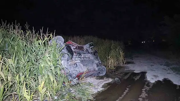İki otomobil çarpıştı! Araçlardan biri defalarca takla attı