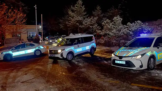 195 kişiyi dolandıran çete yakalandı!