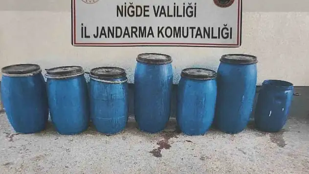 Litrelerce sahte şarap ele geçirildi