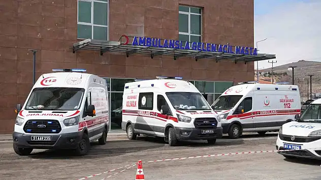 5 kişi pastırmadan zehirlendi