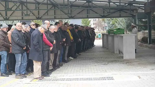 Silahlı saldırıda hayatını kaybedenler toprağa verildi