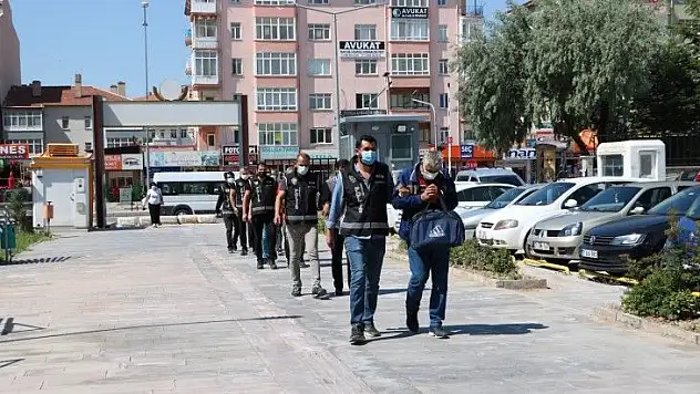Suç örgütü operasyonu: 14 gözaltı