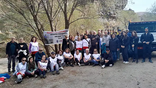 Nurettin Özcan adına Kırlangıç Vadisi temizlendi