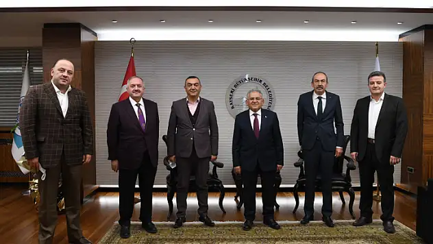 Nursaçan'dan o buluşmayla ilgili flaş açıklama