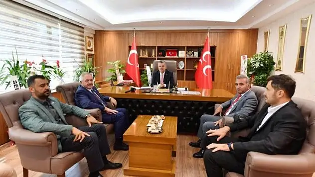 Nursaçan ve yönetiminden MHP'ye ziyaret...