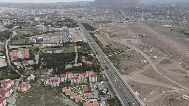 O bulvara bir şerit yol daha ekleniyor!
