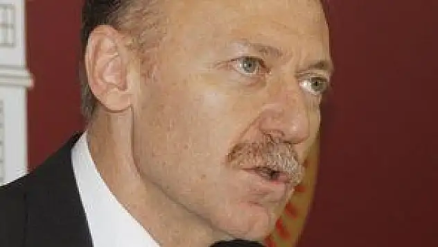 O HASTANE TRAJİKOMEDİ