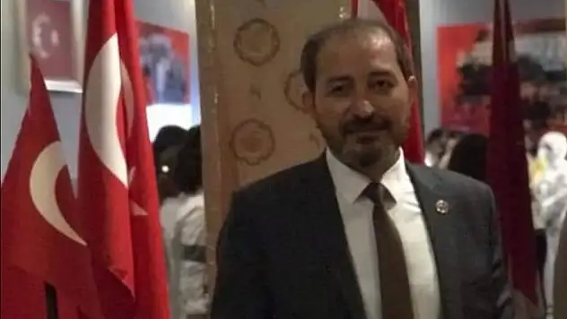 O isimden şok iddia: Testleri pozitif çıkanlar, taksi ya da otobüsle evlerine gidip, karantinaya giriyorlar! 