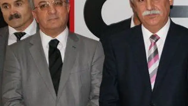 'O PARA O'NA SEÇİM KAYBETTİRİR' 