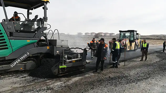 O yola 6 milyon lira harcadılar