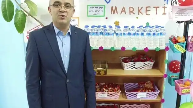 Öğrenciler dürüst alışverişi bu market ile öğreniyor
