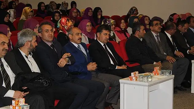 Öğrenciler Kur'an-ı Kerim'i güzel okumak için yarıştı