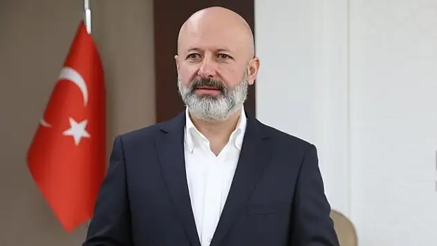 Öğretmenler, gençlerimize ışık tutan örnek insanlar olmuştur'