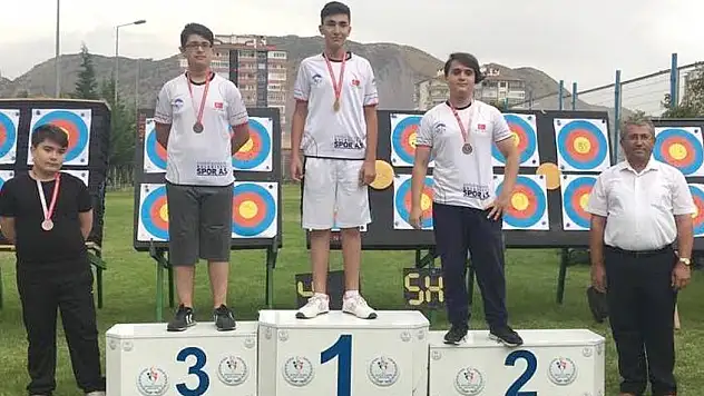 Okçuluk kupasına Spor A.Ş Gençlik ve Spor Kulübü damga vurdu