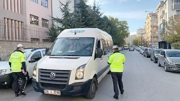 Okul servisleri denetlendi