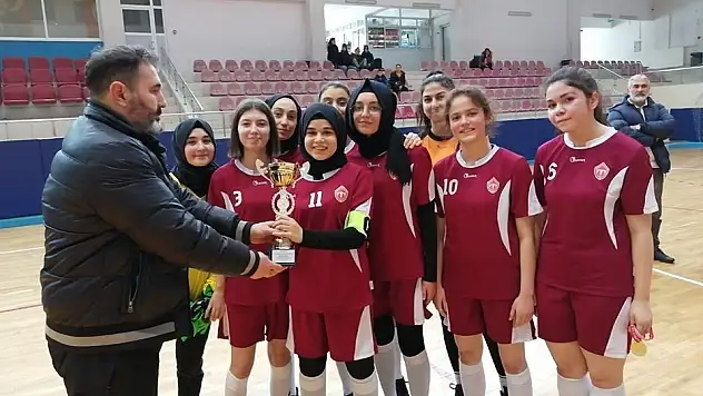 Okullar Arası Gençler Futsal İl Birinciliği Müsabakaları Tamamlandı