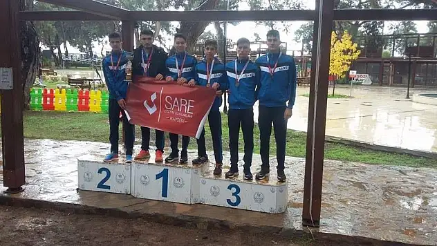 Okullar arası müsabakalarda ilk başarı Kros'tan geldi