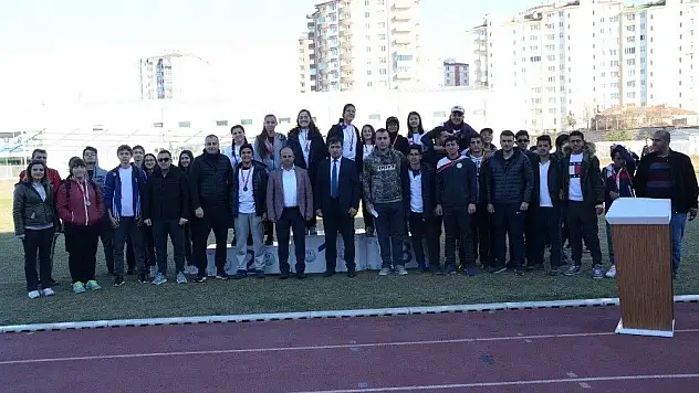 Okullar arası okçuluk il birinciliği tamamlandı