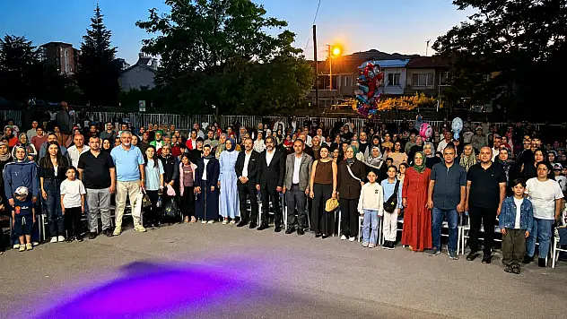 Örnek veliler altınla ödüllendirildi