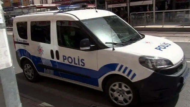 Otel'de bıçaklı kavga: 1 yaralı