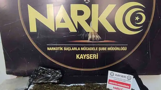 Uyuşturucu kaçıran 2 kişi yakalandı
