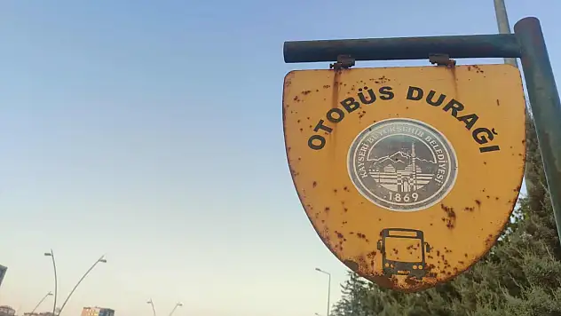 Otobüslerde sabah ve akşam trafiğine son! Saatler güncellendi