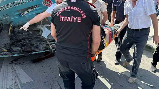 Otomobilin halk otobüsüne çarptığı kazadan acı haber geldi