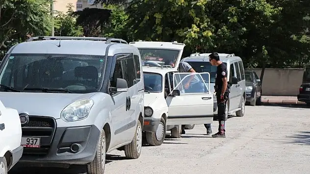 Otomobildeki gaz kaçağı paniğe neden oldu
