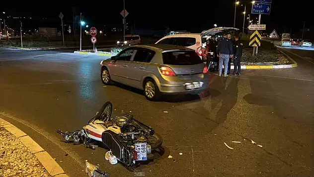Sivas'ta kaza: Motosiklet sürücüsü ağır yaralı