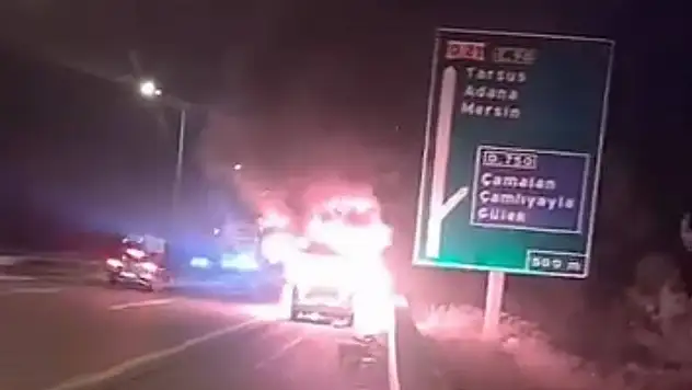 Seyir halindeyken alev aldı