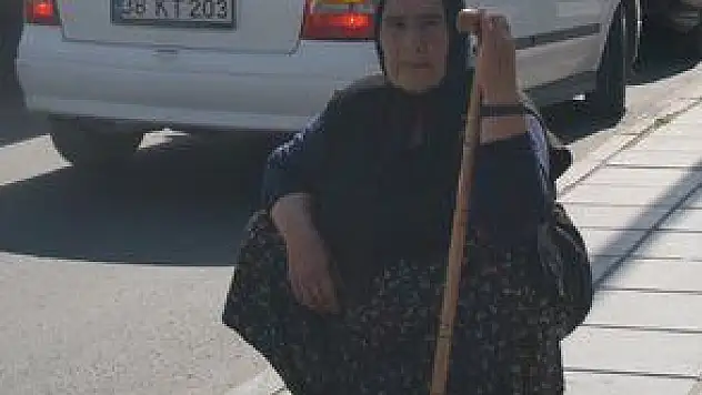 OTURAN KADIN EYLEMİ
