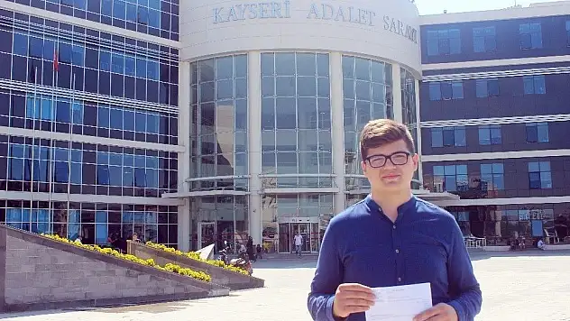Açıkta kalan okul birincisi öğrenci, hakkını yargıda arıyor