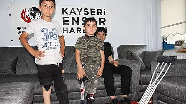 Hem babasını hem ayağını kaybetti