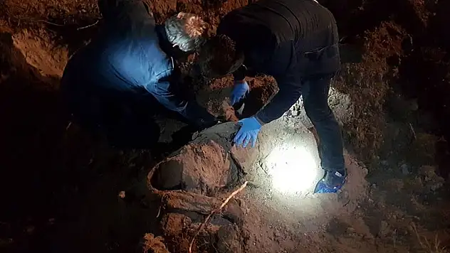 Erkek arkadaşı öldürüp kurutma kanalına gömmüş 
