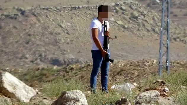 Nişanlısından ayrılan genç yürekleri ağza getirdi