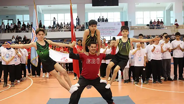 Özel sporcular Kayseri'de yarıştı