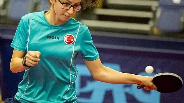 Özge Yılmaz'dan dünya sıralaması rekoru