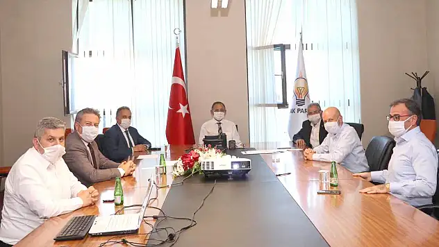 ÖZHASEKİ, BAŞKANLARLA ANKARA'DA BULUŞTU: GÜNDEMİMİZ KAYSERİ!