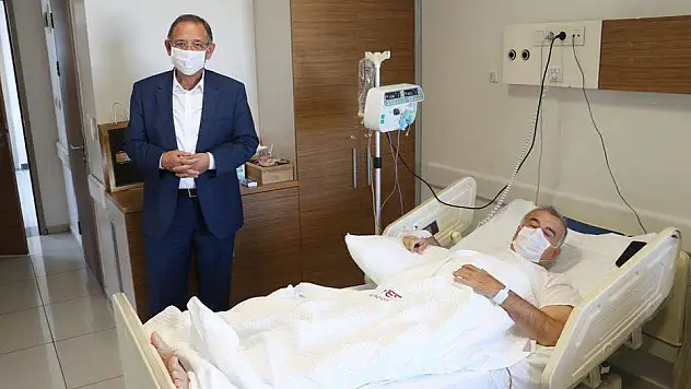 ÖZHASEKİ, İLK BAŞKANI ZİYARET ETTİ!