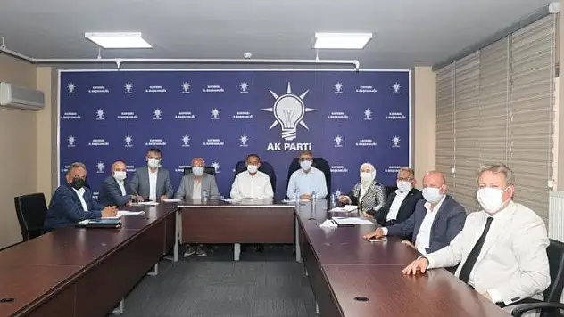 Özhaseki: Kayserimizin başarısının en büyük sırrı istişareye dayalı biz kültürü!